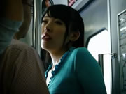 Giappone Bacio e sega in treno